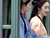 汉服小姐姐相见,小姐姐们的传统风采相遇瞬间